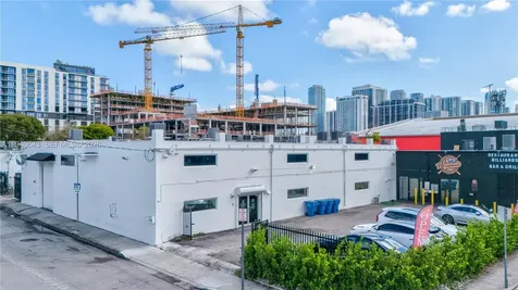 2045 NW 1st Avenue Miami FL 33127