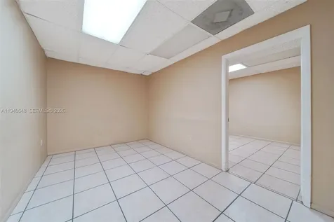 25 E 4th Street Hialeah FL 33010