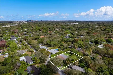12685 SW 81st Avenue Pinecrest FL 33156