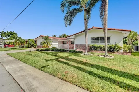 2827 Arthur Street Hollywood FL 33020