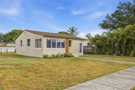 461 Plover Avenue Miami Springs FL 33166