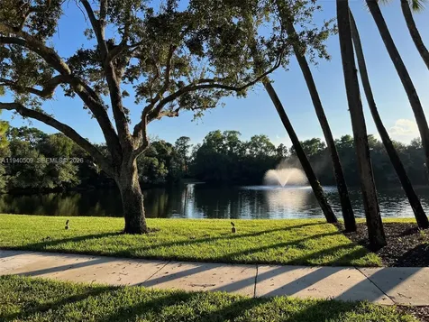 184 W Bay Cedar Circle Jupiter FL 33458