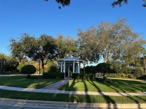 184 W Bay Cedar Circle Jupiter FL 33458