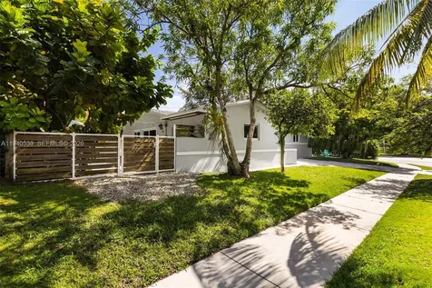 2201 SW 22nd Terrace Miami FL 33145