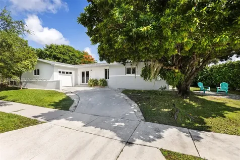 2201 SW 22nd Terrace Miami FL 33145