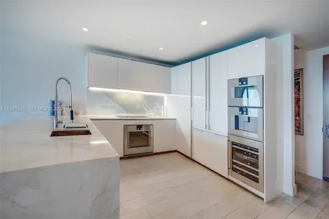 10201 Collins Avenue Bal Harbour FL 33154