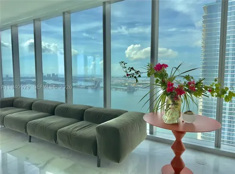 700 NE 26th Terrace Miami FL 33137
