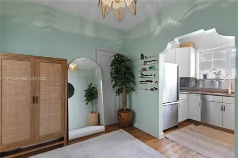 826 Euclid Avenue Miami Beach FL 33139
