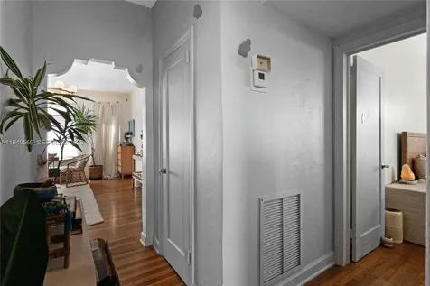 826 Euclid Avenue Miami Beach FL 33139