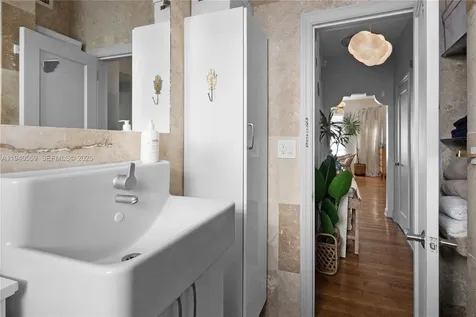826 Euclid Avenue Miami Beach FL 33139