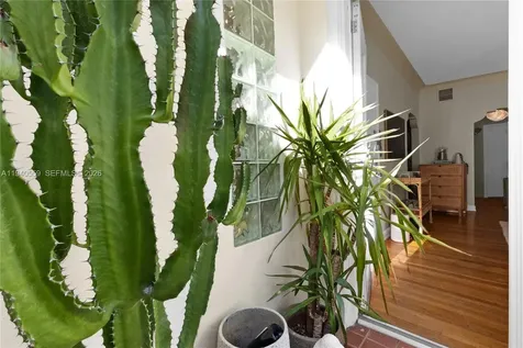 826 Euclid Avenue Miami Beach FL 33139