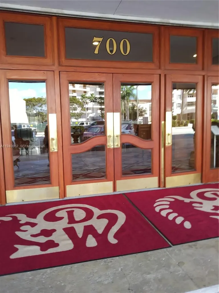 700 Biltmore Way Coral Gables FL 33134