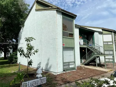 4318 Lakeway Drive Orlando FL 32839