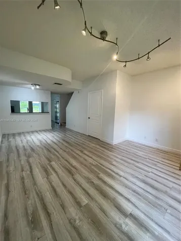 207 Mallory Court Weston FL 33326