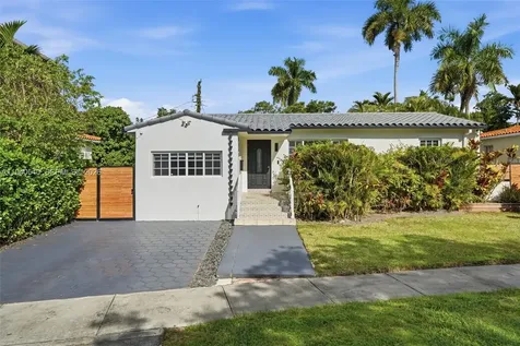 3681 SW 21st Street Miami FL 33145