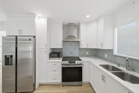 3681 SW 21st Street Miami FL 33145