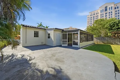 3681 SW 21st Street Miami FL 33145