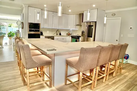 428 N Crescent Drive Hollywood FL 33021
