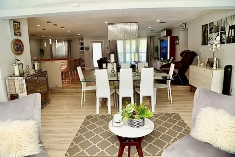 428 N Crescent Drive Hollywood FL 33021