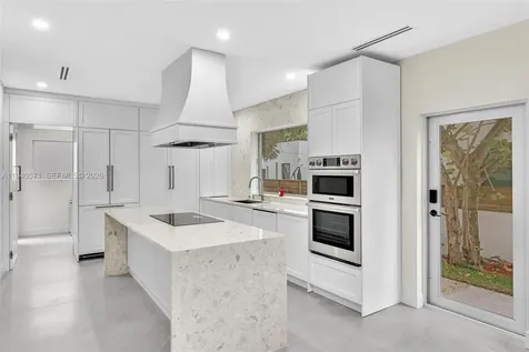 1636 SW 9th Street Miami FL 33135