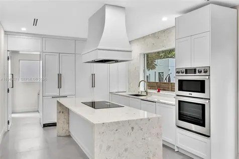 1636 SW 9th Street Miami FL 33135