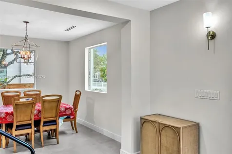 1636 SW 9th Street Miami FL 33135