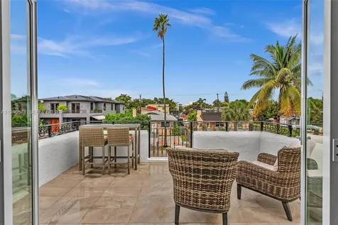 1636 SW 9th Street Miami FL 33135