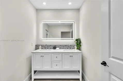1636 SW 9th Street Miami FL 33135