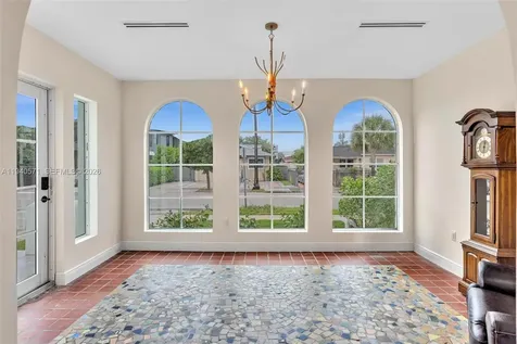 1636 SW 9th Street Miami FL 33135