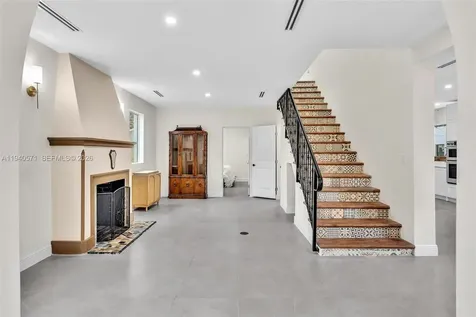 1636 SW 9th Street Miami FL 33135