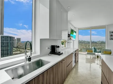 1755 E Hallandale Beach Boulevard Hallandale Beach FL 33009