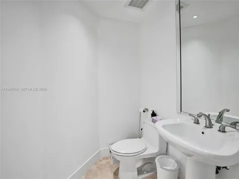 1755 E Hallandale Beach Boulevard Hallandale Beach FL 33009