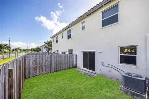2713 SE 15th Street Homestead FL 33035