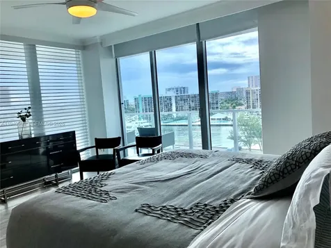 3101 S Ocean Drive Hollywood FL 33019