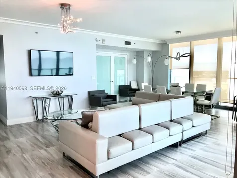 3101 S Ocean Drive Hollywood FL 33019
