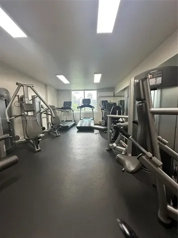 919 Hillcrest Drive Hollywood FL 33021