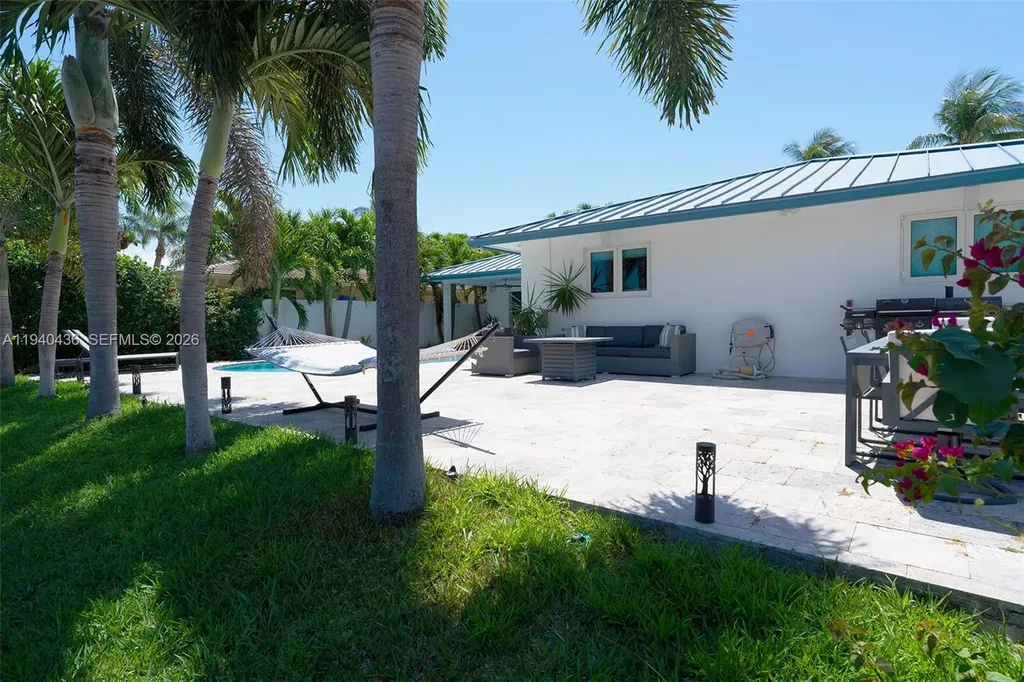 2711 NE 57th Court Fort Lauderdale FL 33308