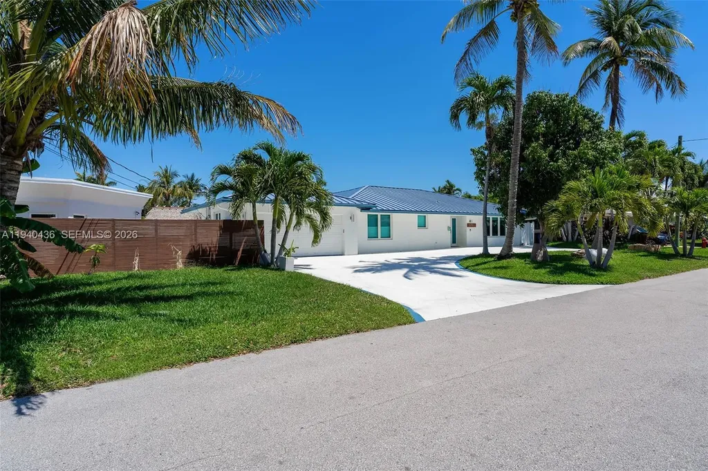 2711 NE 57th Court Fort Lauderdale FL 33308