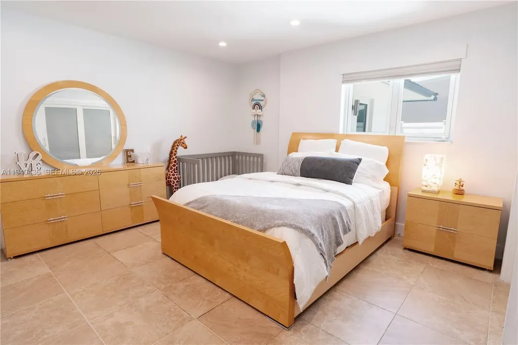 2711 NE 57th Court Fort Lauderdale FL 33308