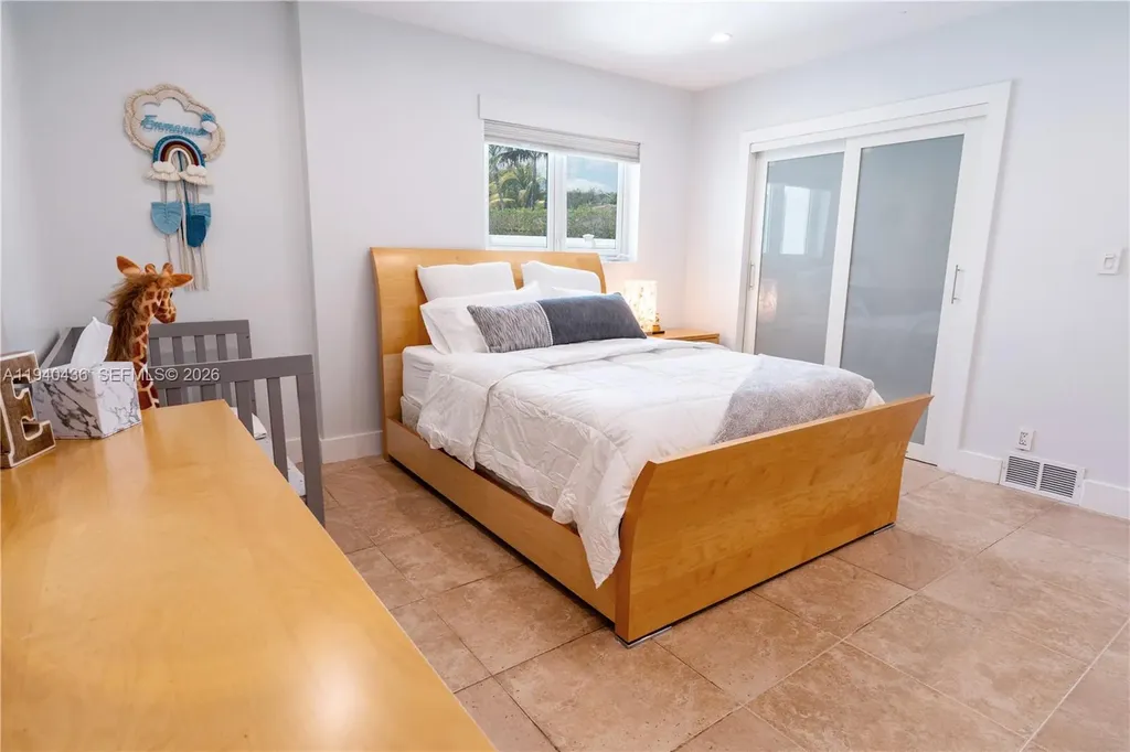 2711 NE 57th Court Fort Lauderdale FL 33308