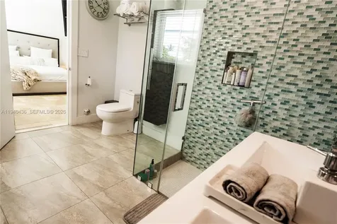 2711 NE 57th Court Fort Lauderdale FL 33308