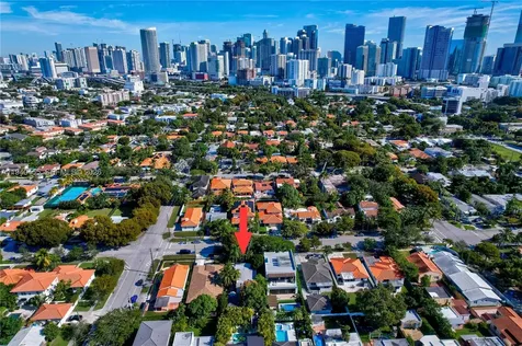 452 SW 21st Road Miami FL 33129
