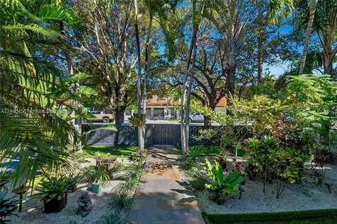452 SW 21st Road Miami FL 33129