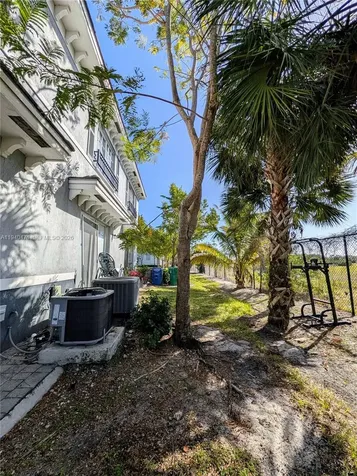 3484 NW 13th Street Lauderhill FL 33311