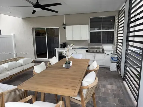 1842 SE 7th Terrace Homestead FL 33034