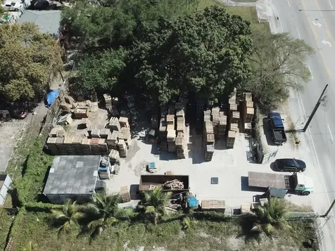 3021 NW 54th Street Miami FL 33142