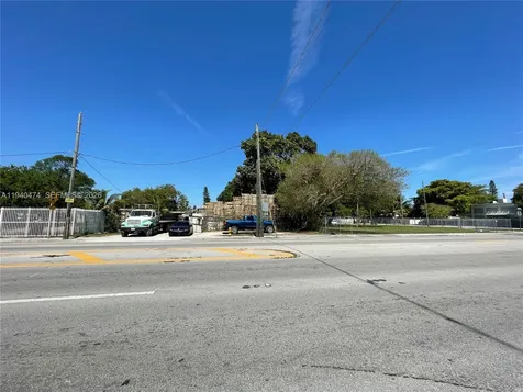 3021 NW 54th Street Miami FL 33142