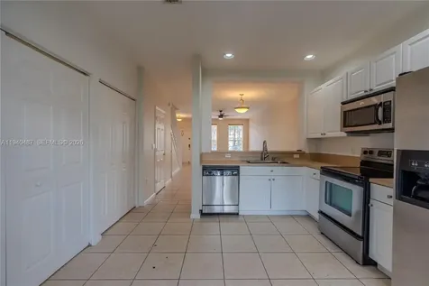 729 NW 42nd Avenue Plantation FL 33317