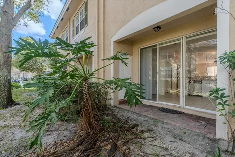 729 NW 42nd Avenue Plantation FL 33317
