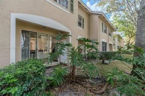 729 NW 42nd Avenue Plantation FL 33317